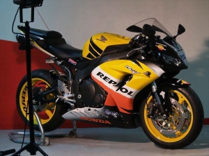 1000 CBR yellow repsol