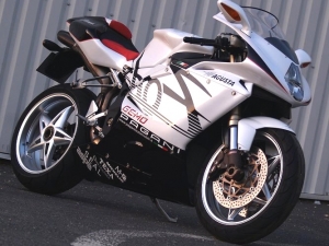 MV Pagani White